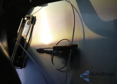 2000 Chevrolet Silverado 2500 Ls z USA, uszkodzony, nr VIN 1GCFC29U8YZ144325